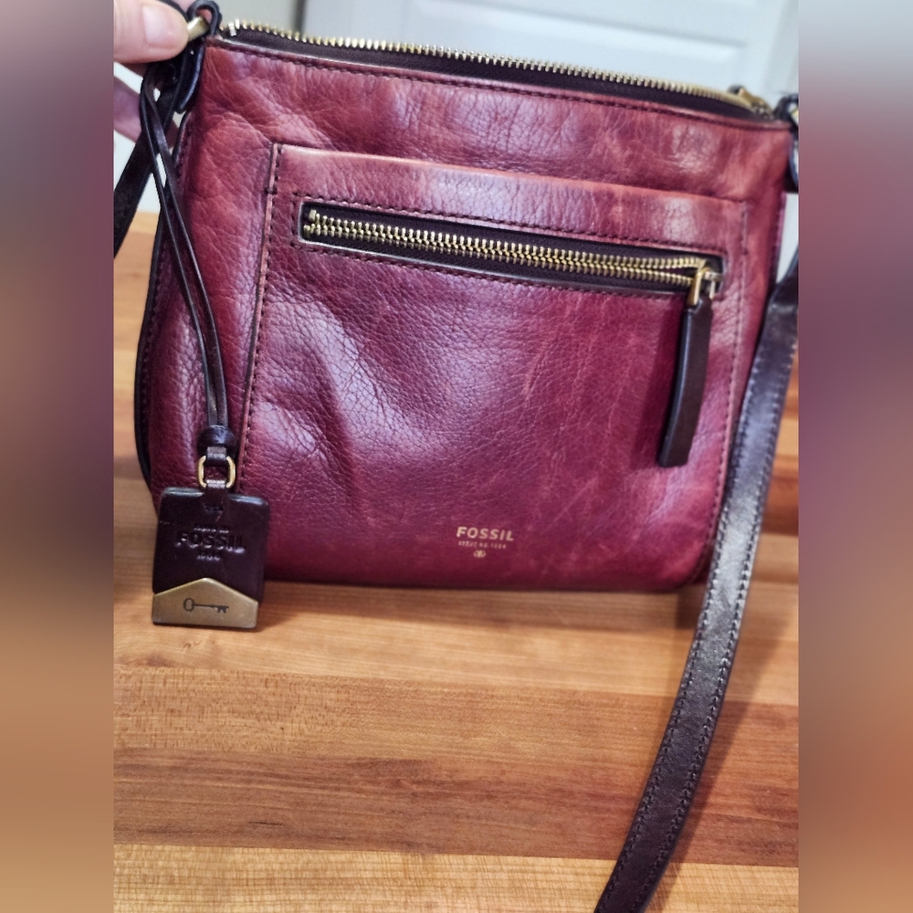 Fossil Victory, Maroon Leather Crossbody Bag. As Is. Vtg. Firm On Price!